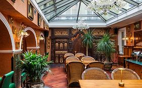 Hotel U Zlatého Stromu Prague by BHG